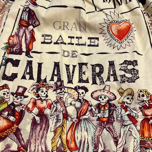 Hemet día de muertos 💀 skirt. NWT - Picture 4 of 7